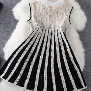 Vertical Stripes Stitching Lace Dress Ax082302ax