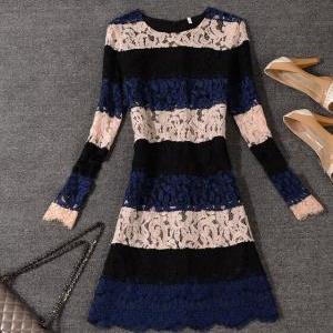 Slim And Elegant Long-sleeved Lace Dress..
