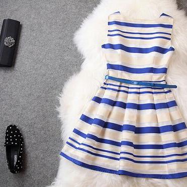 Navy Stripe Design Stitching Sleeveless Dress..