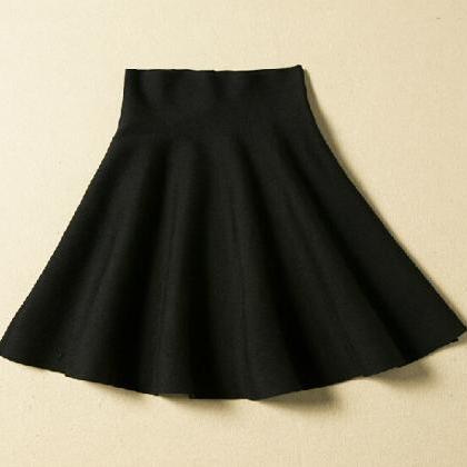 Lovely Mini Skirt For Autumn Or Win..