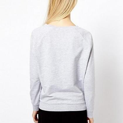 The Round Neck Long-sleeved Sweater Printing..